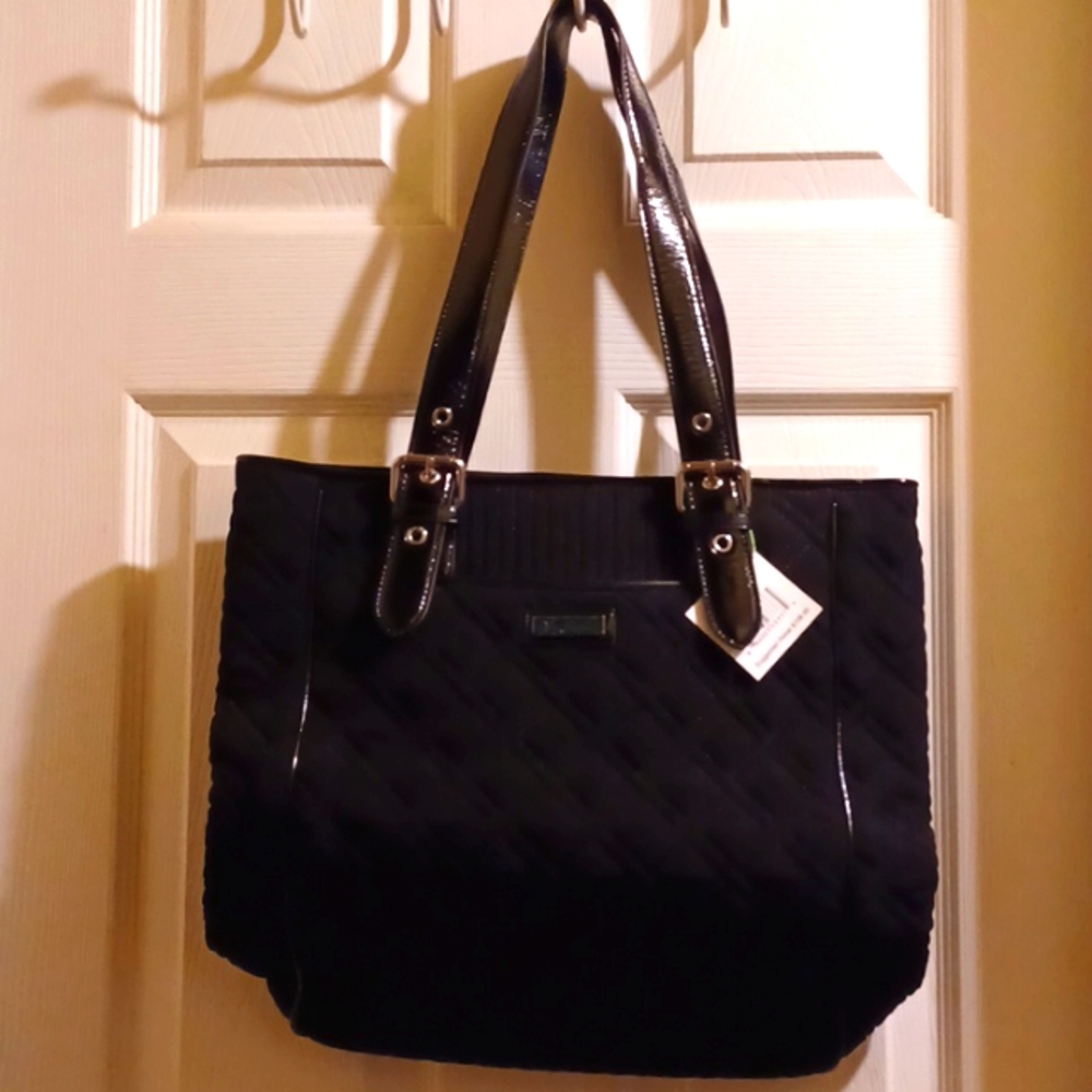 NWT VERA BRADLEY BLACK BUCKLE TOTE